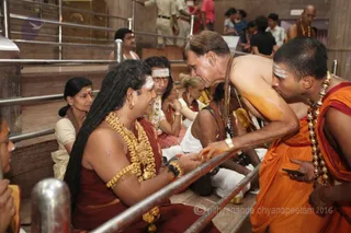 http://nithyananda.org/sites/default/files/photo-gallery/2016-5may-15th-nithyananda-diary_IMG_6344_ujjain-aadheenam-kumbh-mela-mahakaleshwar-temple-visit-swamiji.jpg