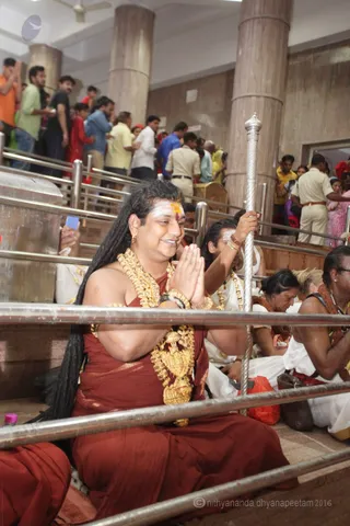 http://nithyananda.org/sites/default/files/photo-gallery/2016-5may-15th-nithyananda-diary_IMG_6398_ujjain-aadheenam-kumbh-mela-mahakaleshwar-temple-visit-swamiji.jpg