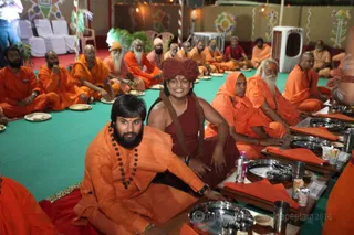 http://nithyananda.org/sites/default/files/photo-gallery/2016-5may-16th-nithyananda-diary_IMG_6570_ujjain-aadheenam-kumbh-mela-bandara-swamiji.jpg