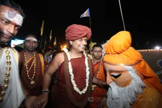 http://nithyananda.org/sites/default/files/photo-gallery/2016-5may-16th-nithyananda-diary_IMG_6796_ujjain-aadheenam-kumbh-mela-bandara-swamiji.jpg