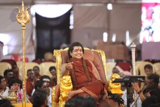 http://nithyananda.org/sites/default/files/photo-gallery/2016-5may-17th-nithyananda-diary_IMG_6914_ujjain-aadheenam-kumbh-mandala-process-swamiji.jpg
