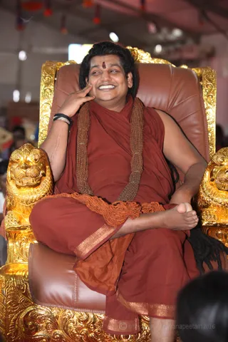 http://nithyananda.org/sites/default/files/photo-gallery/2016-5may-17th-nithyananda-diary_IMG_7195_ujjain-aadheenam-kumbh-mandala-process-swamiji.jpg
