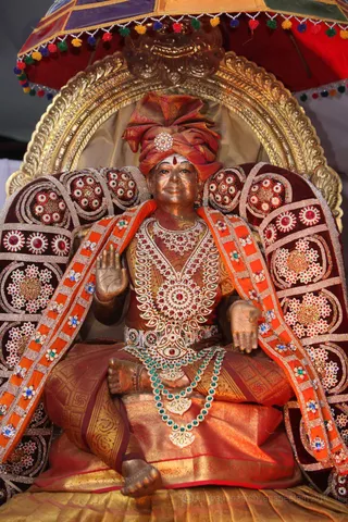 http://nithyananda.org/sites/default/files/photo-gallery/2016-5may-17th-nithyananda-diary_IMG_7297_ujjain-aadheenam-kumbh-nithyananda-devasthanam.jpg