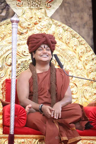 http://nithyananda.org/sites/default/files/photo-gallery/2016-5may-18th-nithyananda-diary_2016-5may-18th-nithyananda-diary_IMG_7437_ujjain-aadheenam-kumbh-mela-session-swamiji.jpg