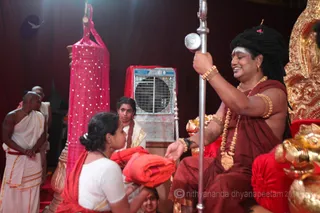 http://nithyananda.org/sites/default/files/photo-gallery/2016-5may-21st-nithyananda-diary_IMG_0516_ujjain-aadheenam-kumbh-mela-krama-brahmacharya-deeksha-swamiji.jpg