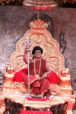 http://nithyananda.org/sites/default/files/photo-gallery/2016-5may-21st-nithyananda-diary_IMG_8649_ujjain-aadheenam-kumbh-mela-krama-brahmacharya-deeksha-swamiji.jpg