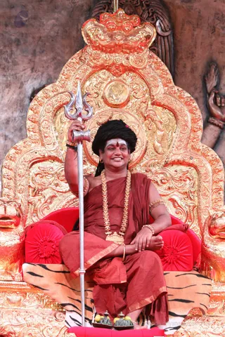 http://nithyananda.org/sites/default/files/photo-gallery/2016-5may-21st-nithyananda-diary_IMG_8650_ujjain-aadheenam-kumbh-mela-krama-brahmacharya-deeksha-swamiji.jpg