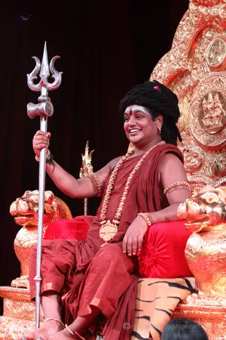 http://nithyananda.org/sites/default/files/photo-gallery/2016-5may-21st-nithyananda-diary_IMG_8696_ujjain-aadheenam-kumbh-mela-krama-brahmacharya-deeksha-swamiji.jpg