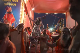 http://nithyananda.org/sites/default/files/photo-gallery/2016-5may-21st-nithyananda-diary_IMG_8951_ujjain-aadheenam-kumbh-mela-shahi-snaan-nagas.jpg