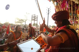 http://nithyananda.org/sites/default/files/photo-gallery/2016-5may-21st-nithyananda-diary_IMG_9360_ujjain-aadheenam-kumbh-mela-shahi-snaan-swamiji.jpg