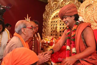 http://nithyananda.org/sites/default/files/photo-gallery/2016-5may-2nd-nithyananda-diary_IMG_6872_ujjain-aadheenam-kumbh-mela-kalpataru-darshan-swamiji.jpg