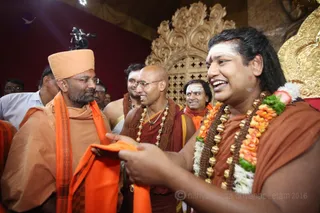 http://nithyananda.org/sites/default/files/photo-gallery/2016-5may-3rd-nithyananda-diary_IMG_7976_ujjain-aadheenam-kumbh-mela-kalpataru-darshan-swamiji.jpg