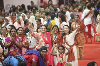 http://nithyananda.org/sites/default/files/photo-gallery/2016-5may-3rd-nithyananda-diary_IMG_7988_ujjain-aadheenam-kumbh-mela-kalpataru-darshan-crowd-devotees.jpg