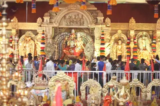 http://nithyananda.org/sites/default/files/photo-gallery/2016-5may-3rd-nithyananda-diary_IMG_8005_ujjain-aadheenam-kumbh-mela-camp-temple.jpg