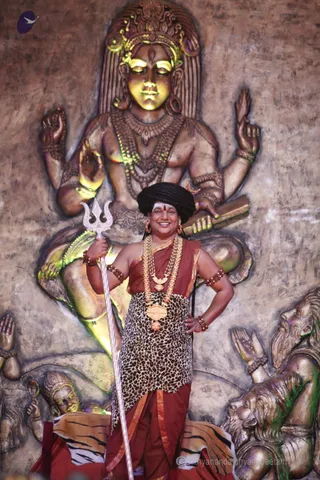 http://nithyananda.org/sites/default/files/photo-gallery/2016-5may-3rd-nithyananda-diary_IMG_8325_ujjain-aadheenam-kumbh-mela-shuddhadvaita-opening-darshan-swamiji.jpg