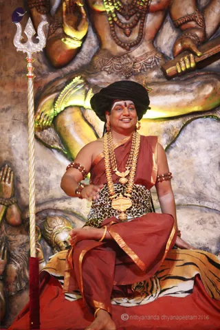 http://nithyananda.org/sites/default/files/photo-gallery/2016-5may-3rd-nithyananda-diary_IMG_8595_ujjain-aadheenam-kumbh-mela-shuddhadvaita-opening-darshan-swamiji.jpg