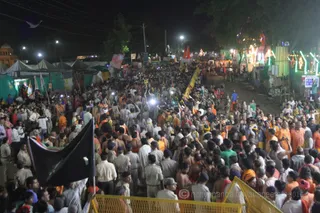 http://nithyananda.org/sites/default/files/photo-gallery/2016-5may-9th-nithyananda-diary_IMG_1332_ujjain-aadheenam-kumbh-mela-second-shahi-snaan-crowd.jpg