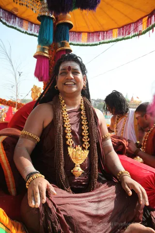 http://nithyananda.org/sites/default/files/photo-gallery/2016-5may-9th-nithyananda-diary_IMG_2510_ujjain-aadheenam-kumbh-mela-second-shahi-snaan-swamiji.jpg