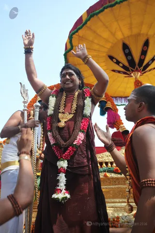 http://nithyananda.org/sites/default/files/photo-gallery/2016-5may-9th-nithyananda-diary_IMG_2713_ujjain-aadheenam-kumbh-mela-second-shahi-snaan-swamiji.jpg