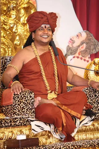 http://nithyananda.org/sites/default/files/photo-gallery/2016-6june-12th-nithyananda-diary_IMG_1922_bengaluru-aadheenam-spiritual-laws-action-workshop-day2-swamiji.jpg