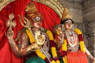 http://nithyananda.org/sites/default/files/photo-gallery/2016-6june-14th-nithyananda-diary_IMG_2611_bengaluru-aadheenam-nithyanandeshwara-temple-deities-nithyanandeshwara-devi.jpg