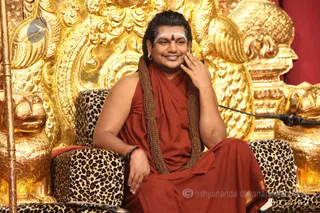 http://nithyananda.org/sites/default/files/photo-gallery/2016-6june-15th-nithyananda-diary_IMG_2866_bengaluru-aadheenam-morning-satsang-swamiji.jpg