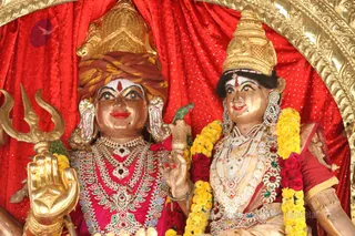http://nithyananda.org/sites/default/files/photo-gallery/2016-6june-15th-nithyananda-diary_IMG_2936_bengaluru-aadheenam-nithyanandeshwara-temple-deities.jpg