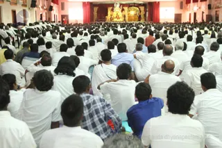http://nithyananda.org/sites/default/files/photo-gallery/2016-6june-18th-nithyananda-diary_IMG_3492_bengaluru-aadheenam-ndy-tamil-day1-swamiji.jpg