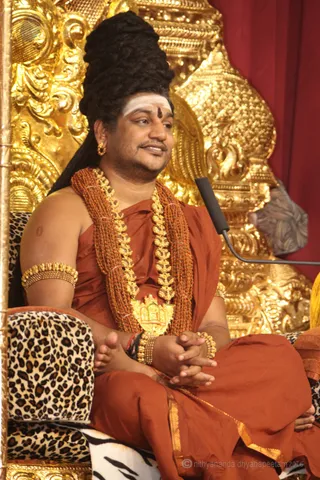 http://nithyananda.org/sites/default/files/photo-gallery/2016-6june-18th-nithyananda-diary_IMG_3506_2_bengaluru-aadheenam-ndy-tamil-day1-swamiji.jpg