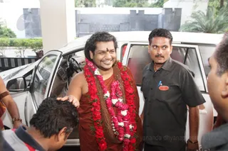 http://nithyananda.org/sites/default/files/photo-gallery/2016-6june-20th-nithyananda-diary_IMG_3716_varanasi-preIA-arrives_to_kashi-swamiji_0.jpg