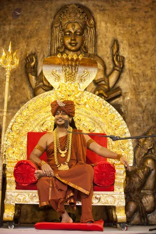 http://nithyananda.org/sites/default/files/photo-gallery/2016-6june-27th-nithyananda-diary_IMG_4979_varanasi-aadheenam-IA-day2-nithya-satsang-swamiji.jpg