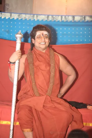 http://nithyananda.org/sites/default/files/photo-gallery/2016-6june-4th-nithyananda-diary_IMG_1202_omkareshwara-aadheenam-krama-adheenavasi-deeksha-swamiji.jpg