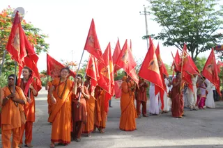 http://nithyananda.org/sites/default/files/photo-gallery/2016-6june-7th-nithyananda-diary_IMG_1238_bengaluru-aadheenam-welcome-home-swamiji.jpg