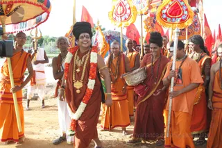 http://nithyananda.org/sites/default/files/photo-gallery/2016-6june-7th-nithyananda-diary_IMG_1300_bengaluru-aadheenam-welcome-home-swamiji.jpg
