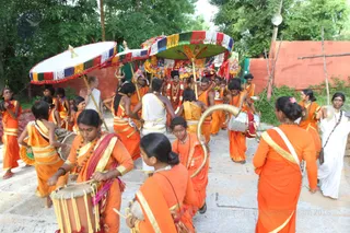 http://nithyananda.org/sites/default/files/photo-gallery/2016-6june-7th-nithyananda-diary_IMG_1315_bengaluru-aadheenam-welcome-home-swamiji.jpg