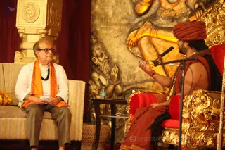 Rajiv Ji Malhotra who asked His Holiness some very interesting and important questions on topics such as Kumbh Mela, Akhadas and Yogic Sciences.