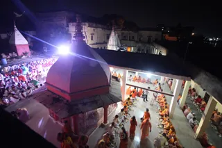 His Holiness Hosts Bhandara at Mahanirvani Ghat