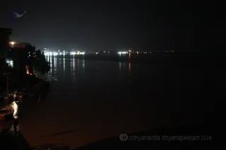 Ganga Devi night scene