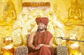 His Holiness offers all His respects to Sri Narendra Giri Ji Maharaj, speaking of how he is the Pope of Hinduism, staunchly protecting Sanatana Hindu Dharma.