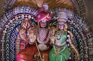 Presiding Deities of the Temple - Nithyanandeshwara and Nithyanandeshwarai