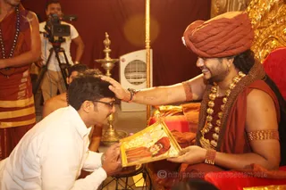 http://nithyananda.org/sites/default/files/photo-gallery/2016-7july-9th-nithyananda-diary_IMG_9151_varanasi-aadheenam-ia-kalpataru-darshan-swamiji.jpg