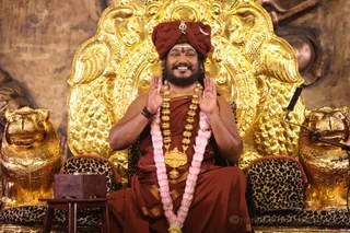 http://nithyananda.org/sites/default/files/photo-gallery/2016-9sept-13th-nithyananda-diary_IMG_2146_bengaluru-aadheenam-nithya-morning-satsang-swamiji.jpg