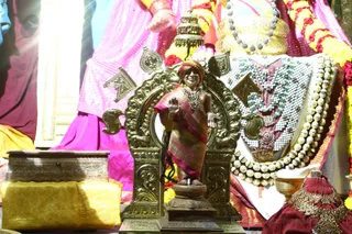 http://nithyananda.org/sites/default/files/photo-gallery/2016-9sept-13th-nithyananda-diary_IMG_2196_bengaluru-aadheenam-nithyanandeshwara-temple.jpg
