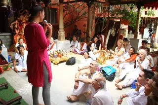 Nithyananda Yogam participants share their experiences of Manifesting Powers with the IA Volunteers.