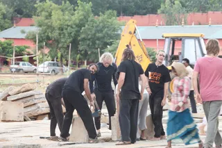 Inner Awakening Volunteers Perform Seva