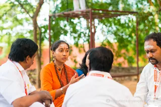 IA Participants practice Third Eye Reading with guidance from the Balasanths.