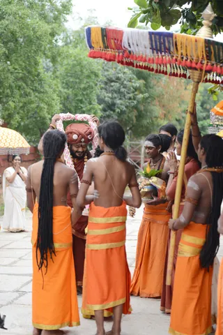 Rudra Homa - His Holiness arrives at Nithyanandeshwara Sadashiva Temple