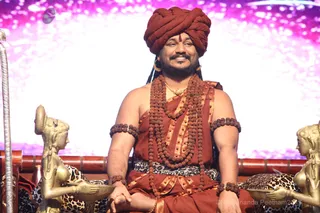 http://nithyananda.org/sites/default/files/photo-gallery/2017-08-Aug-04_nithyananda-diary_Sadashivoham-EnergyDarshan_Bengaluru-AadheenamIMG_7434.JPG
