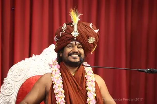http://nithyananda.org/sites/default/files/photo-gallery/2017-08-Aug-04_nithyananda-diary_Sadashivoham-EnergyDarshan_Bengaluru-AadheenamIMG_7816.JPG