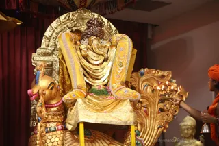 http://nithyananda.org/sites/default/files/photo-gallery/2017-08-Aug-18-nithyananda-diary_bengaluru-adheenam_ganesha-brahmotsavam-day-3_IMG_9388_0.JPG
